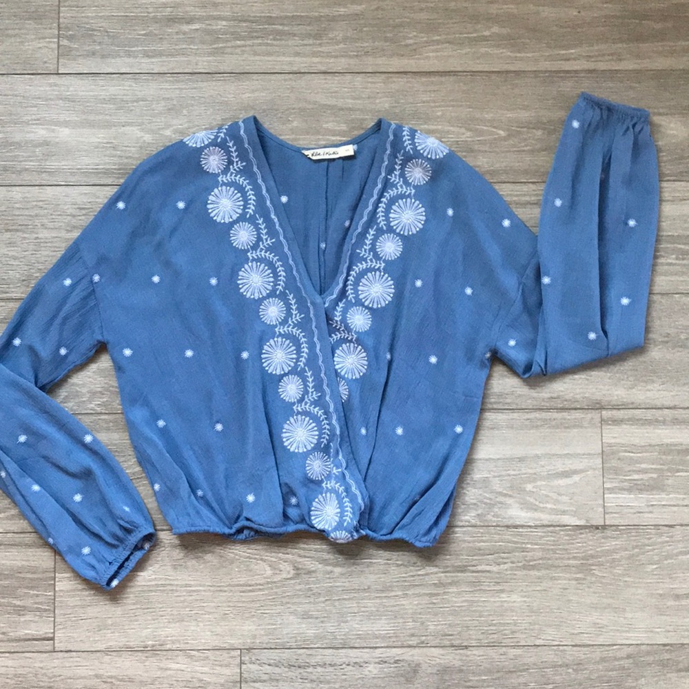 Woman’s crop top